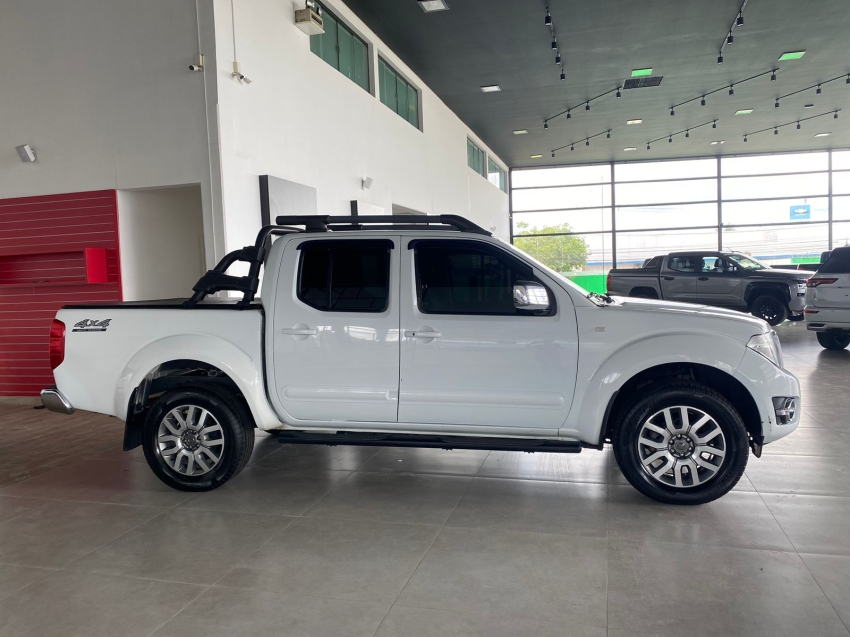 nissan frontier 2.5 sl 4x4 cd turbo eletronic diesel 4p automatico 20153
