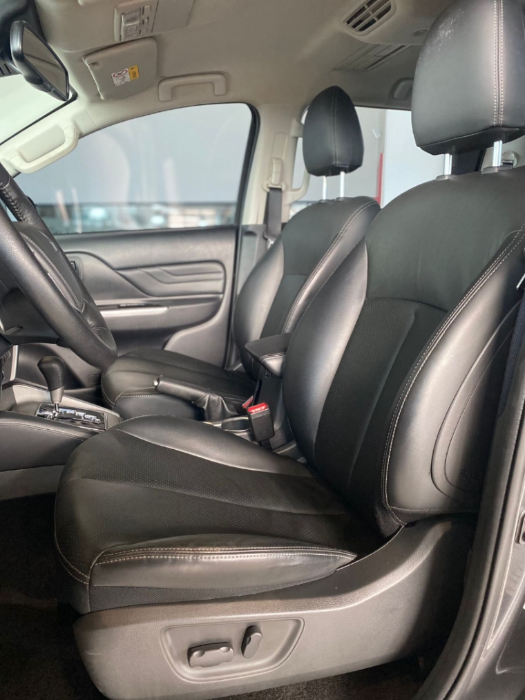 mitsubishi l200 triton 2.4 16v turbo diesel gls cd 4x4 automatico 6.1 5p 202510