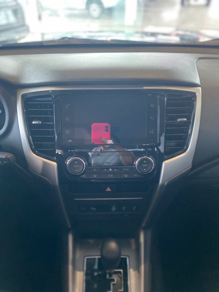 mitsubishi l200 triton 2.4 16v turbo diesel gls cd 4x4 automatico 6.1 5p 20257