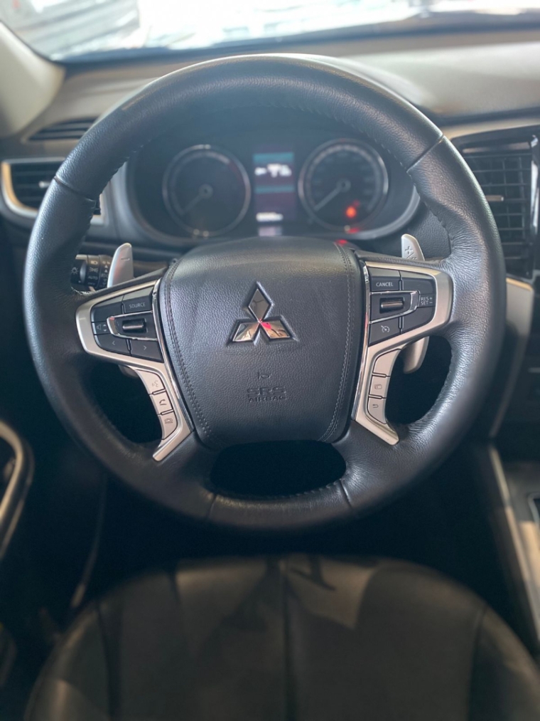 mitsubishi l200 triton 2.4 16v turbo diesel gls cd 4x4 automatico 6.1 5p 20254