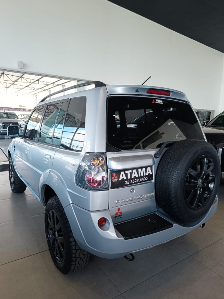 mitsubishi pajero tr4 2.0 4x4 16v 140cv flex 4p automatico 1.9 5p 20105