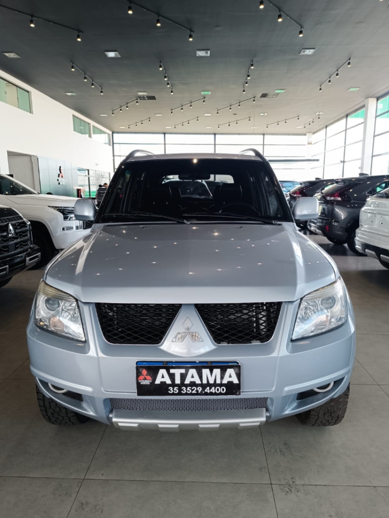 mitsubishi pajero tr4 2.0 4x4 16v 140cv flex 4p automatico 1.9 5p 20101