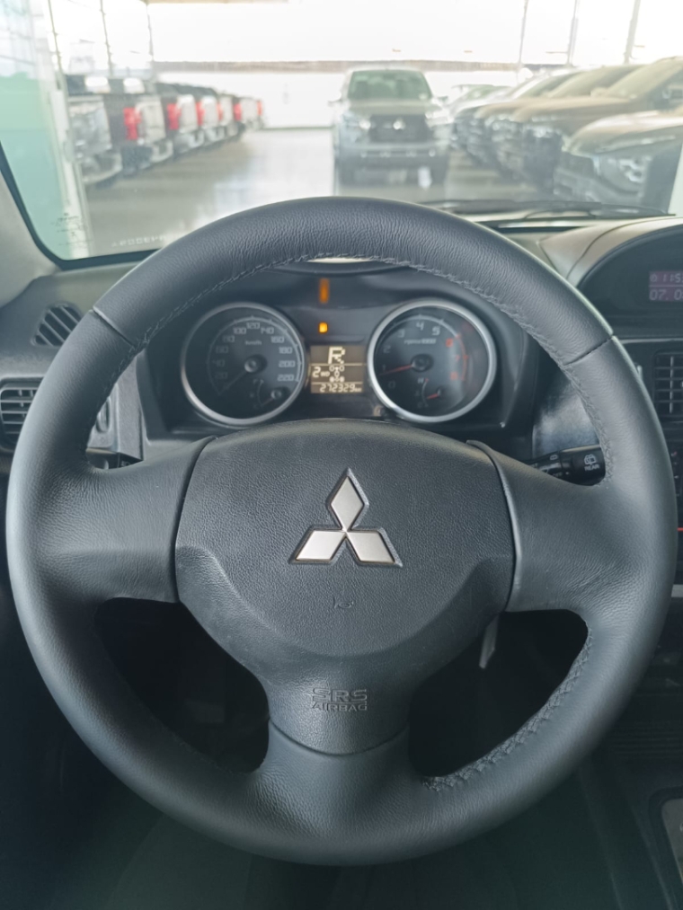 mitsubishi pajero tr4 2.0 4x4 16v 140cv flex 4p automatico 1.9 5p 20107