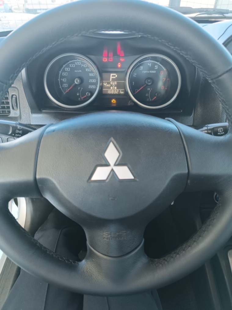 mitsubishi pajero tr4 2.0 4x4 16v 140cv flex 4p automatico 1.9 5p 20108