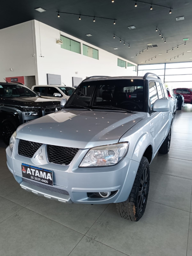 mitsubishi pajero tr4 2.0 4x4 16v 140cv flex 4p automatico 1.9 5p 20102