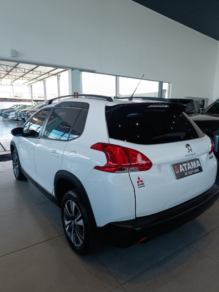 peugeot 2008 1.6 16v flex allure 4p automatico 1.5 5p 20224