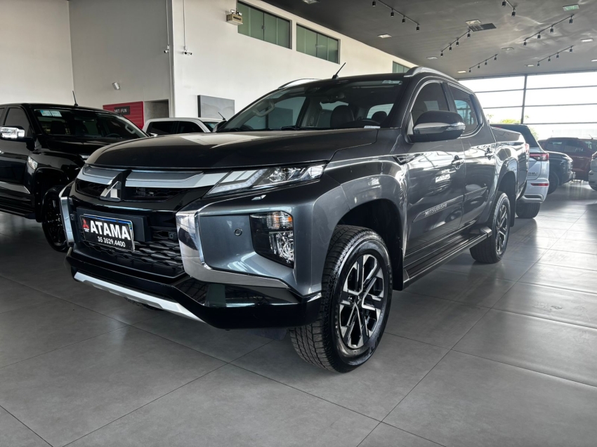 mitsubishi l200 triton 2.4 16v turbo diesel sport hpe-s cd 4p 4x4 automatico 20251