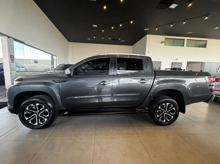 mitsubishi l200 triton 2.4 16v turbo diesel sport hpe-s cd 4p 4x4 automatico 20254
