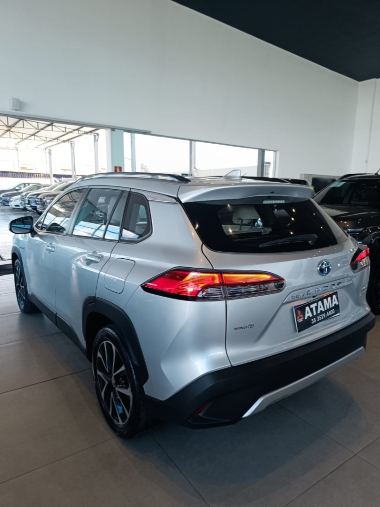 toyota corolla cross 1.8 vvt-i hybrid flex xrx cvt 1.7 hibrido 5p automatico 20223