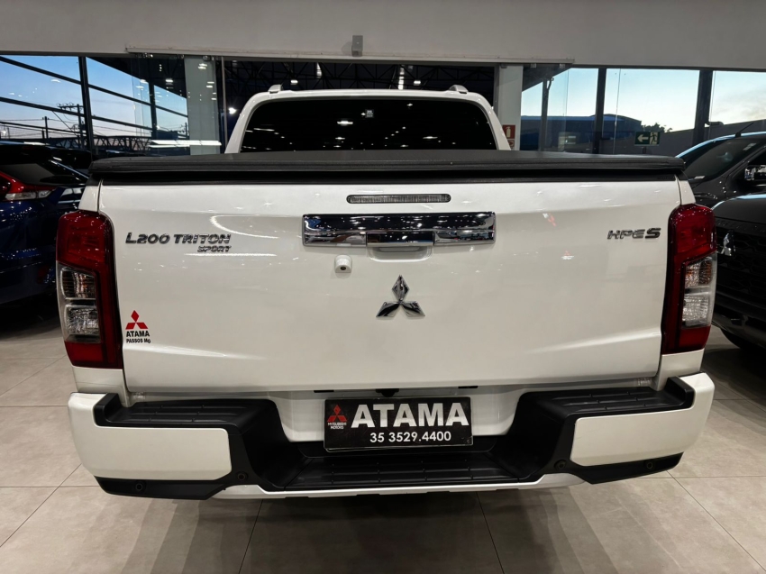 mitsubishi l200 triton 2.4 turbo diesel 4x4 at sport hpe-s 4p automatico 20246