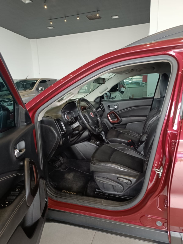 fiat toro 2.0 16v turbo diesel freedom 4wd at9 4p automatico 20198