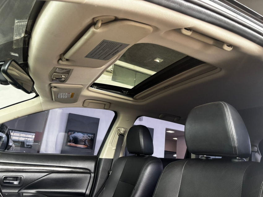 mitsubishi outlander 2.2 4x4 16v diesel 4p automatico 5p 20169