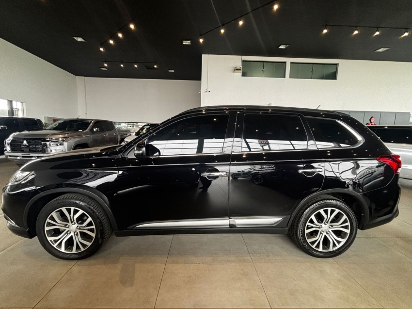 mitsubishi outlander 2.2 4x4 16v diesel 4p automatico 5p 20164