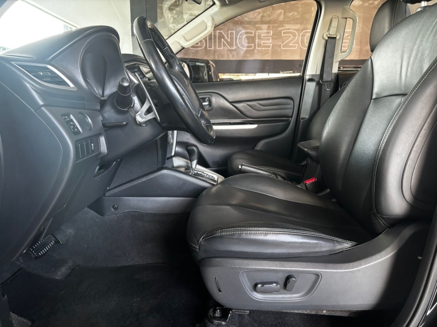 mitsubishi l200 triton 2.4 16v turbo diesel sport hpe cd 4p 4x4 automatico 20226