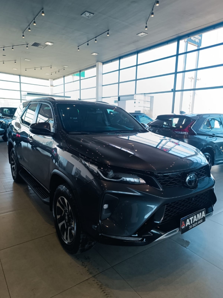 toyota hilux sw4 2.8 d-4d turbo diesel srx 4x4 automatico 2.7 5p 20240