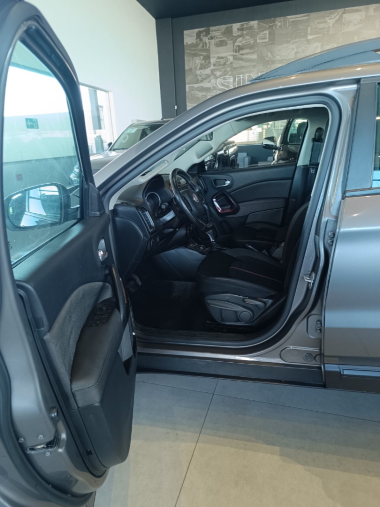 fiat toro 2.0 16v turbo diesel freedom 4wd at9 1.9 5p automatico 20206