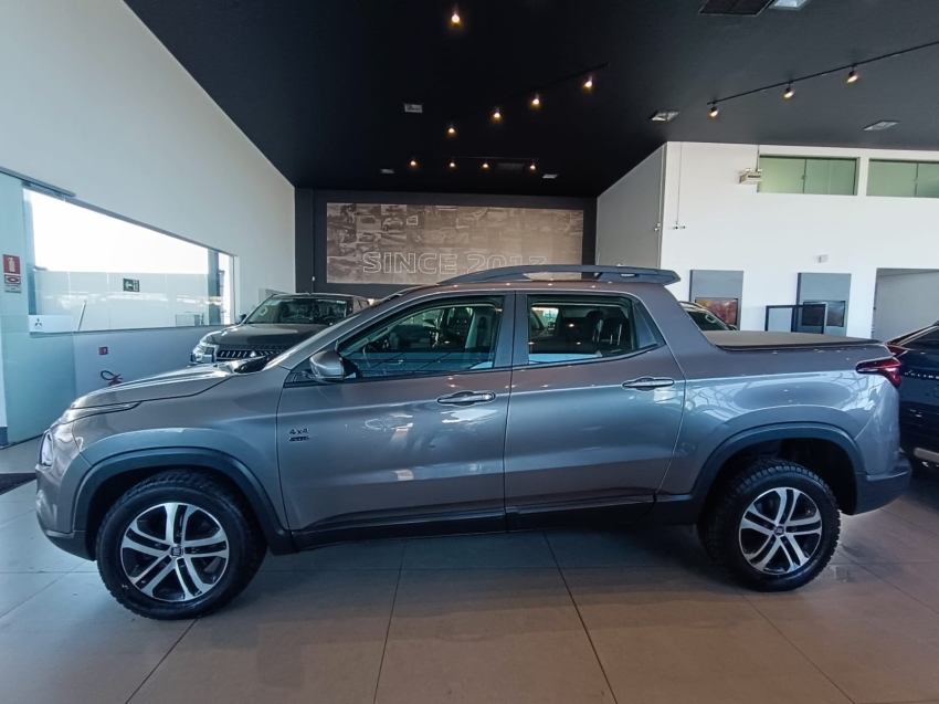 fiat toro 2.0 16v turbo diesel freedom 4wd at9 1.9 5p automatico 20203