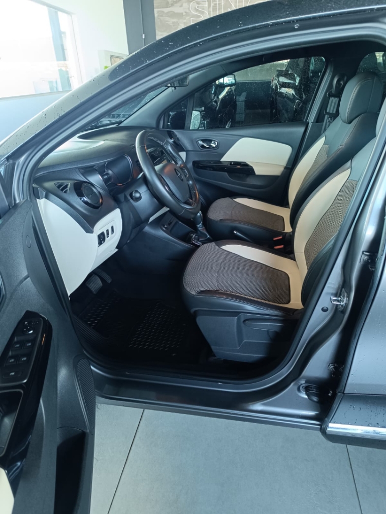 renault captur 1.6 16v sce flex intense x-tronic 1.5 5p automatico 20218