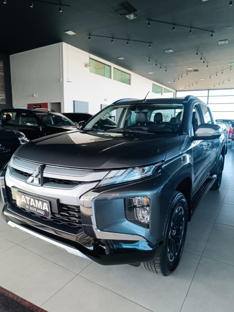 mitsubishi l200 triton 2.4 16v turbo diesel sport hpe cd 4p 4x4 automatico 20242