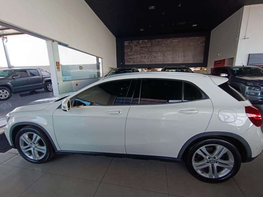mercedes-benz gla 200 1.6 cgi advance 16v turbo gasolina 4p automatico 1.5 5p 20155