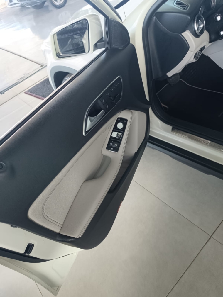 mercedes-benz gla 200 1.6 cgi advance 16v turbo gasolina 4p automatico 1.5 5p 20158