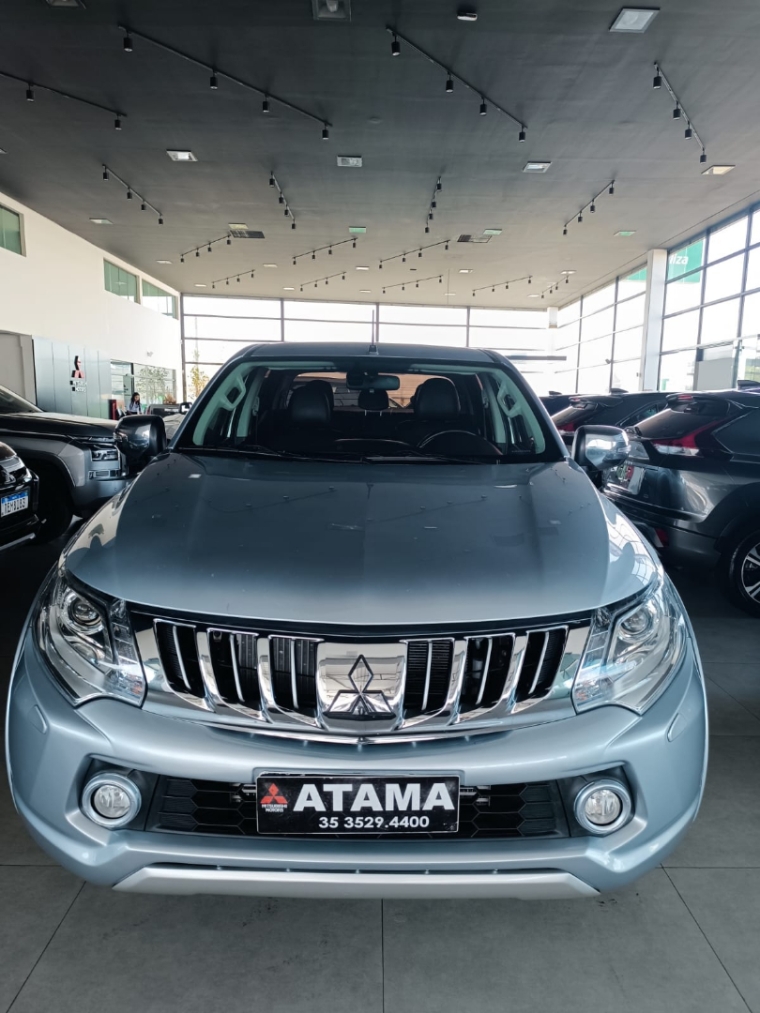 mitsubishi l200 triton 2.4 16v turbo diesel sport hpe top cd 4p 4x4 automatico 20181