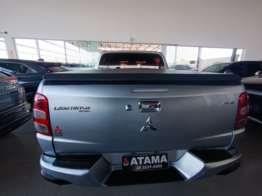 mitsubishi l200 triton 2.4 16v turbo diesel sport hpe top cd 4p 4x4 automatico 20185