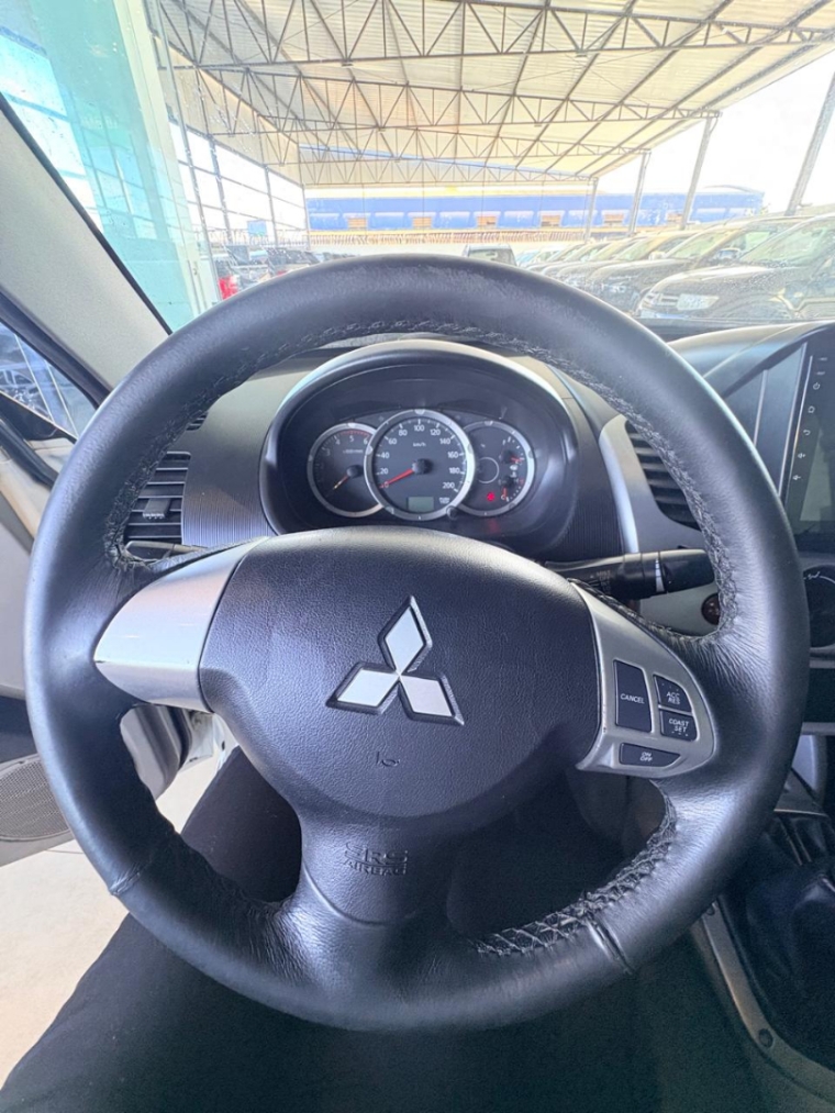 mitsubishi l200 triton 3.2 gls 4x4 cd 16v turbo intercoler diesel 4p manual 20137