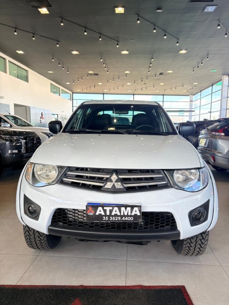 mitsubishi l200 triton 3.2 gls 4x4 cd 16v turbo intercoler diesel 4p manual 20131