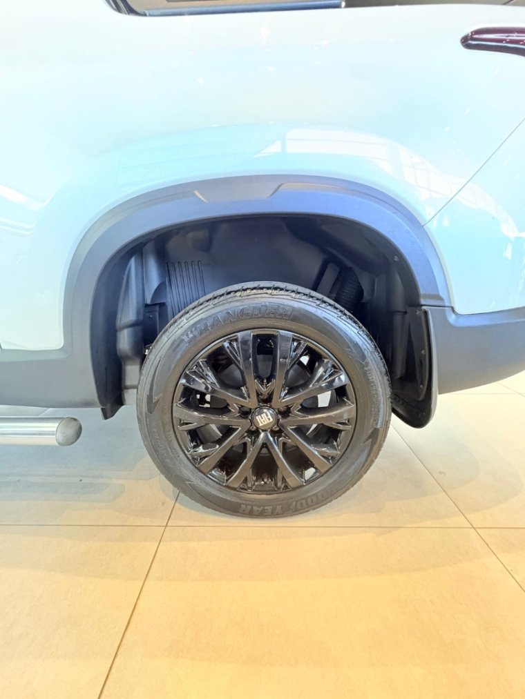 fiat toro 2.0 16v turbo diesel ranch 4wd at9 1.9 4p automatico 202311