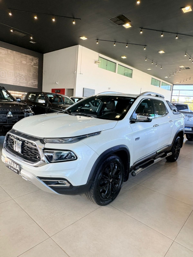 fiat toro 2.0 16v turbo diesel ranch 4wd at9 1.9 4p automatico 20232