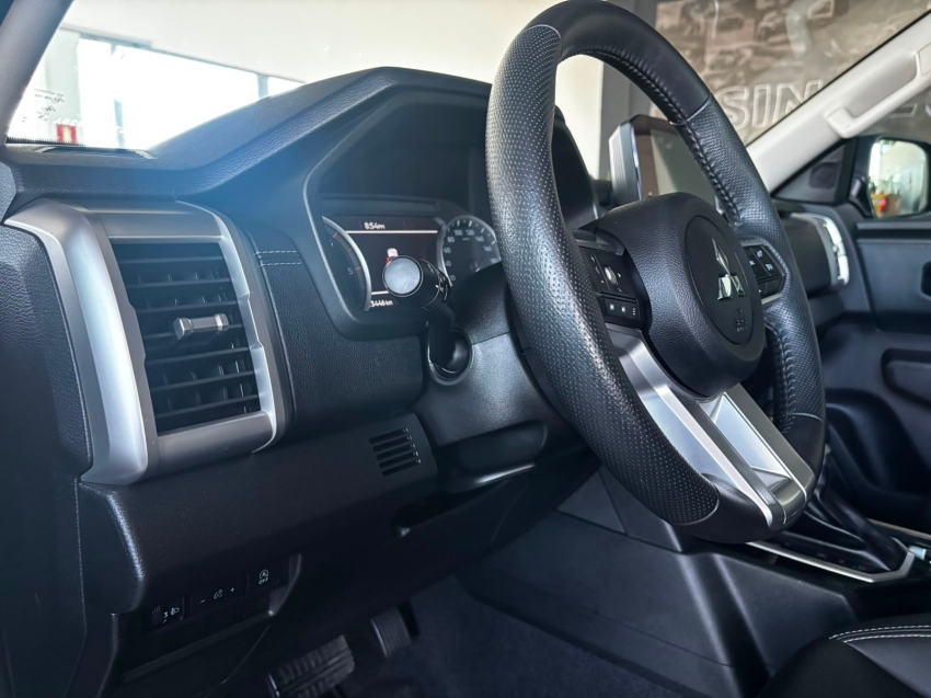 mitsubishi triton 2.4 biturbo diesel cd hpe 4x4 automatico 4p 20267