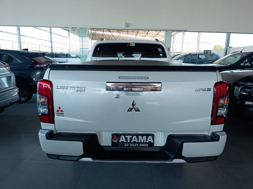 mitsubishi l200 triton 2.4 16v turbo diesel sport hpe-s cd 4p 4x4 automatico 20255