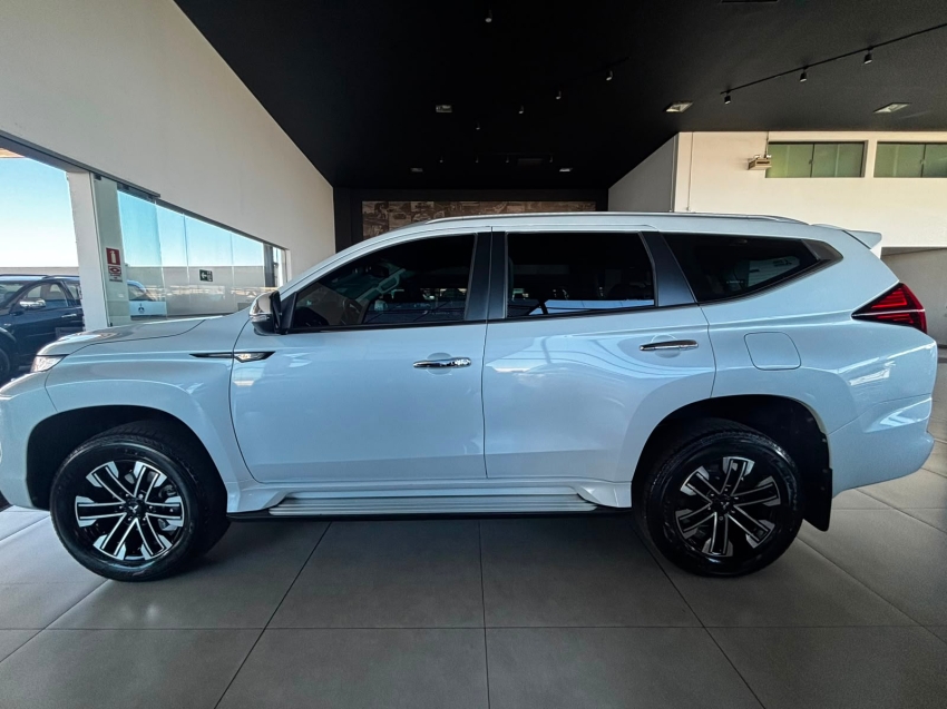 mitsubishi pajero sport 2.4 16v mivec turbo diesel hpe-s awd automatico 5p 20235