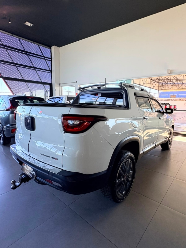 fiat toro 2.0 16v turbo diesel volcano 4wd at9 4p automatico 20197
