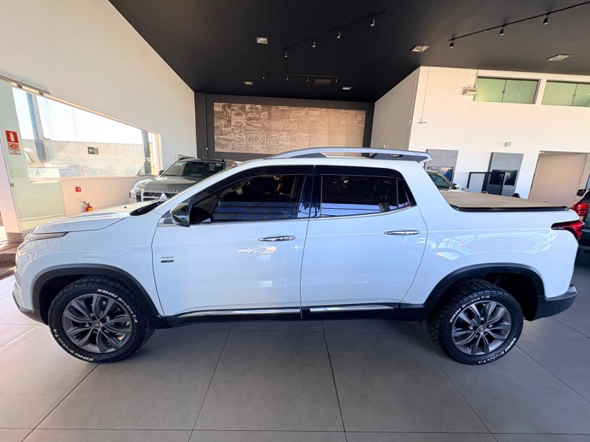 fiat toro 2.0 16v turbo diesel volcano 4wd at9 4p automatico 20195