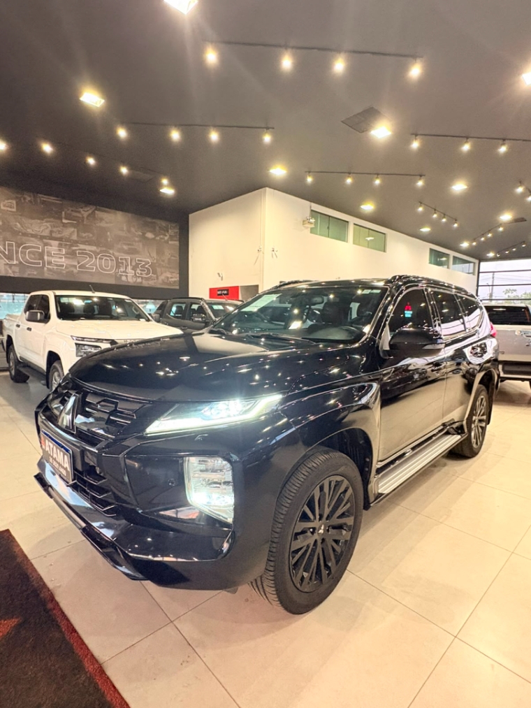 mitsubishi pajero sport 2.4 16v mivec turbo diesel legend black awd automatico 5p 20252