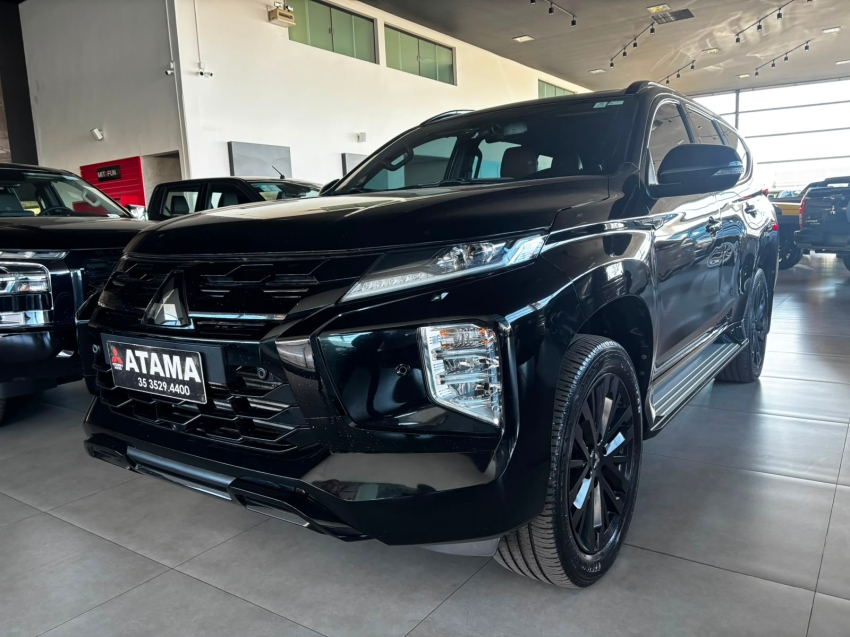 mitsubishi pajero sport 2.4 16v mivec turbo diesel legend black awd automatico 5p 20252