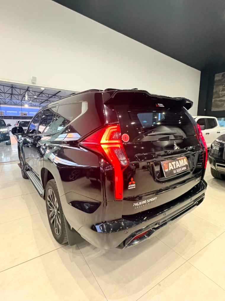 mitsubishi pajero sport 2.4 16v mivec turbo diesel legend black awd automatico 5p 20258