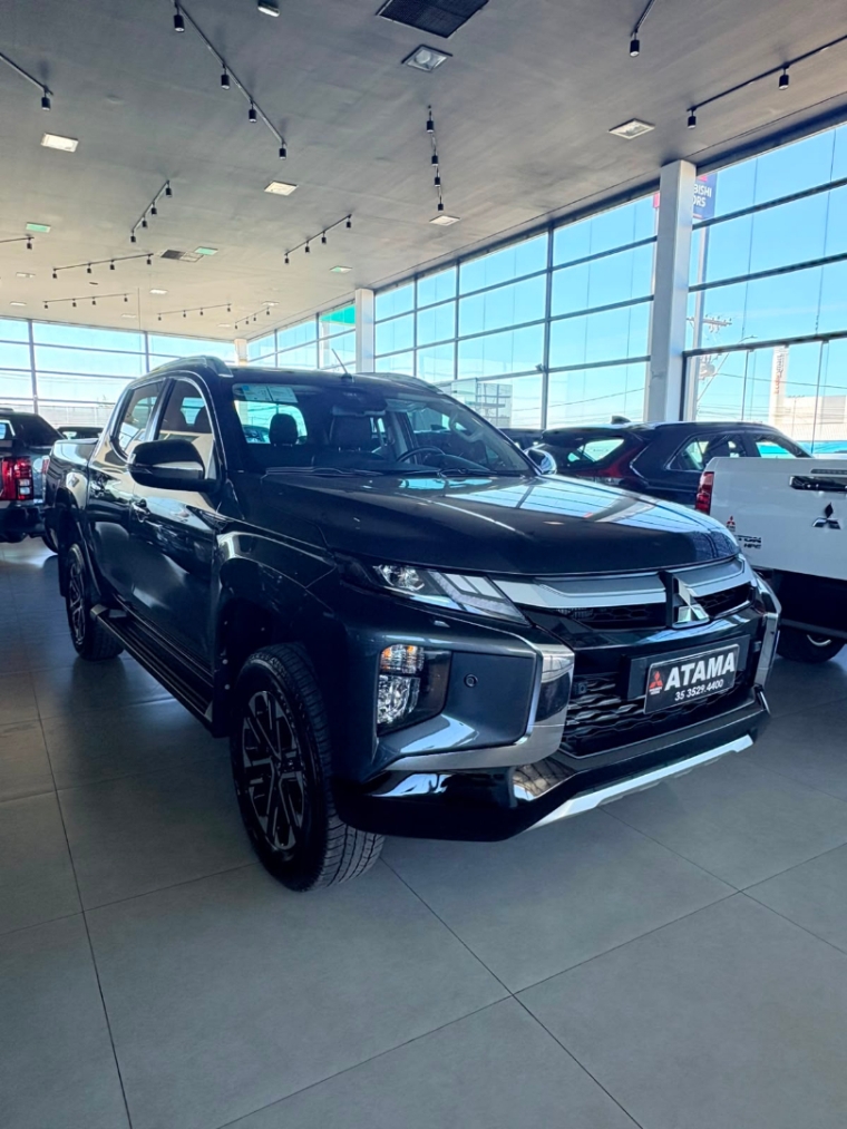 mitsubishi triton 2.4 biturbo diesel cd hpe-s 4x4 automatico flex 4p 20250