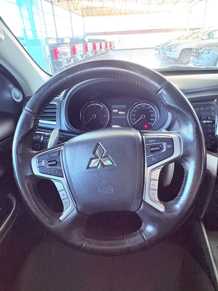mitsubishi l200 triton 2.4 16v turbo diesel sport hpe cd 4p 4x4 automatico 20249