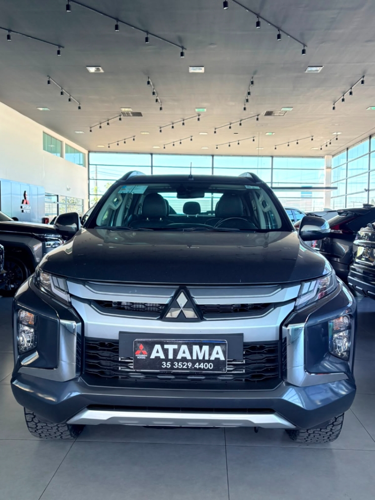 mitsubishi l200 triton 2.4 16v turbo diesel sport hpe cd 4p 4x4 automatico 20241