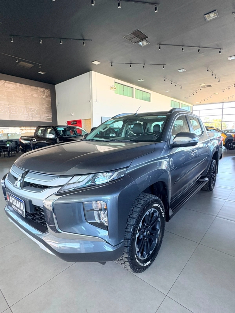 mitsubishi l200 triton 2.4 16v turbo diesel sport hpe cd 4p 4x4 automatico 20242