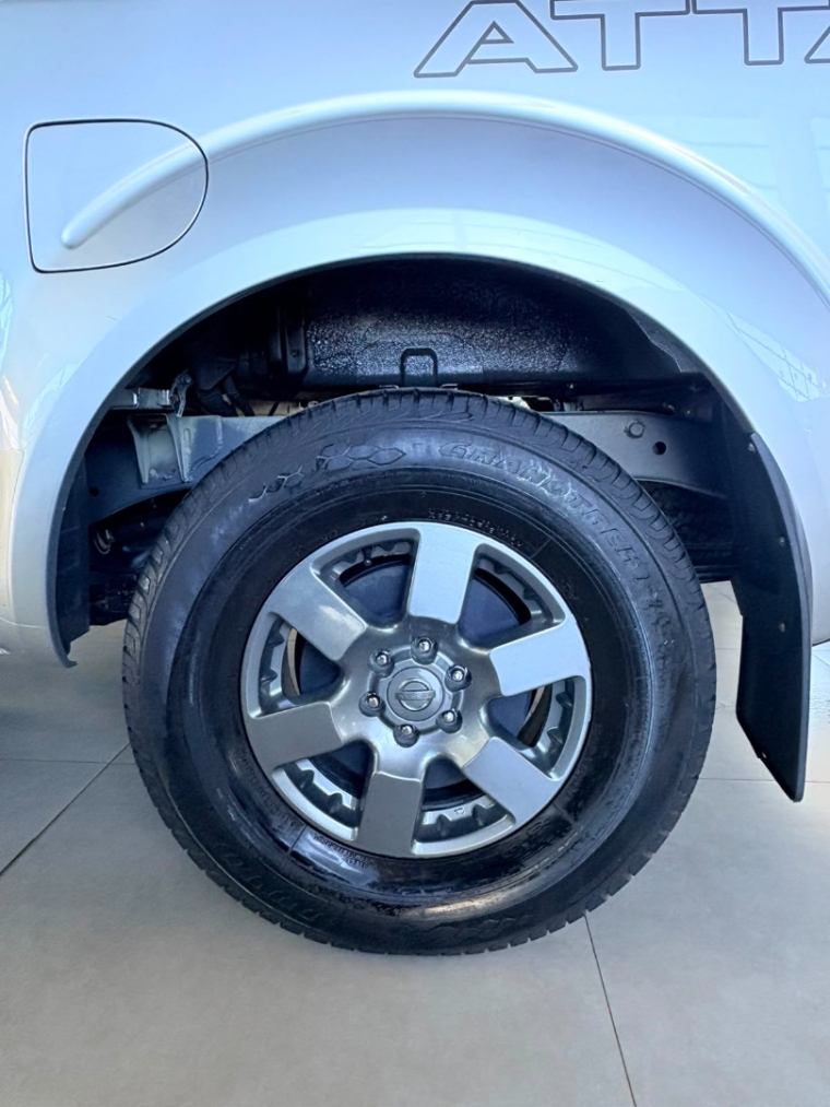 nissan frontier 2.5 sv attack 4x4 cd turbo eletronic diesel 4p automatico 2.4 20168