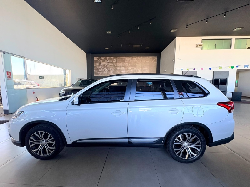 mitsubishi outlander 2.0 16v gasolina 4p automatico 1.9 5p 20163