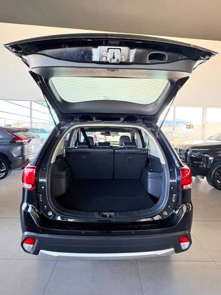 mitsubishi outlander 2.0 16v gasolina 4p automatico 5p 20168