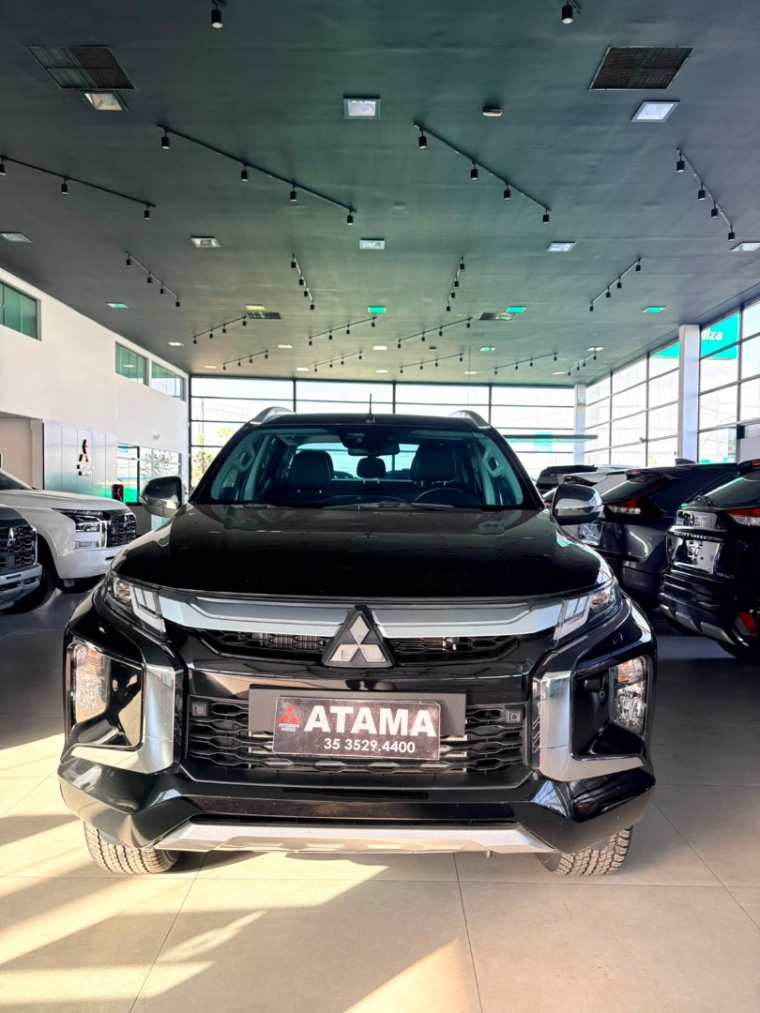 mitsubishi l200 triton 2.4 16v turbo diesel sport hpe-s cd 4p 4x4 automatico 20241