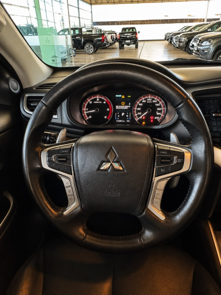 mitsubishi l200 triton 2.4 16v turbo diesel sport hpe-s cd 4p 4x4 automatico 202310