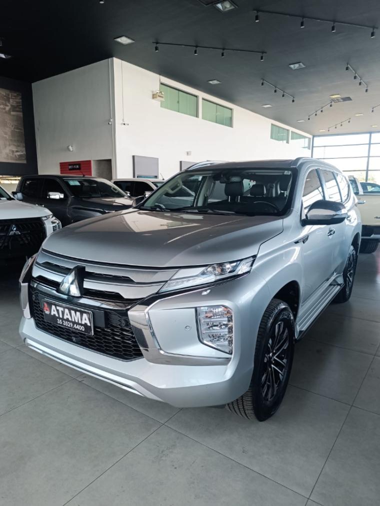 mitsubishi pajero sport 2.4 16v mivec turbo diesel hpe-s awd automatico 5p 20232