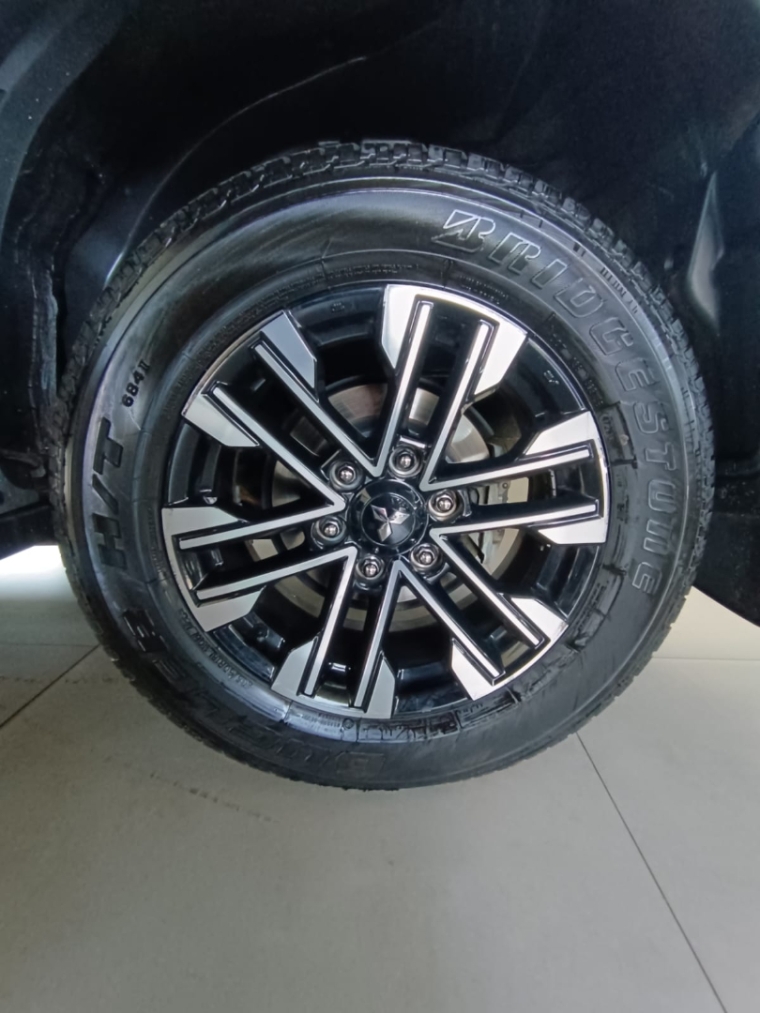 mitsubishi pajero sport 2.4 16v mivec turbo diesel hpe-s awd automatico 5p 202315